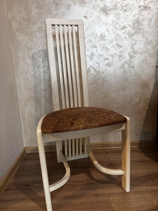 Трапезни столове 6 бр