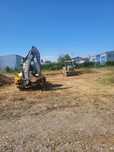 Buldoexcavator de inchiriat cu picon!