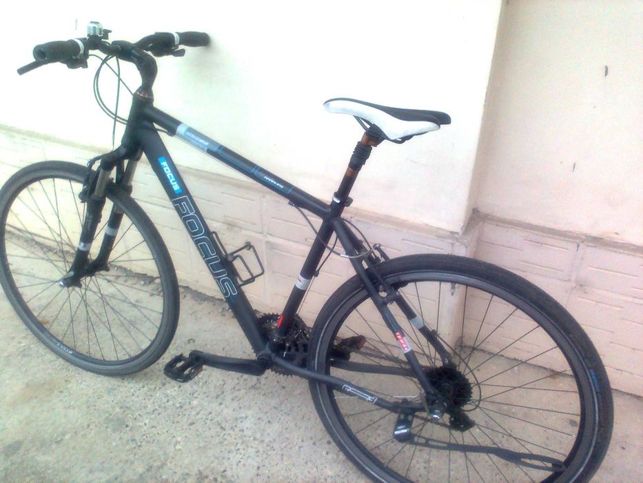 Focus  Marakas Cross Series Градски хибриден модел