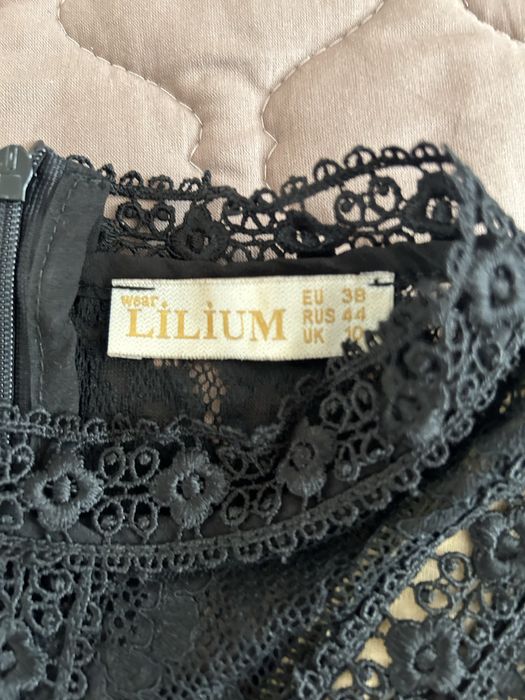 Rochie nude cu dantela brodata neagra marime M