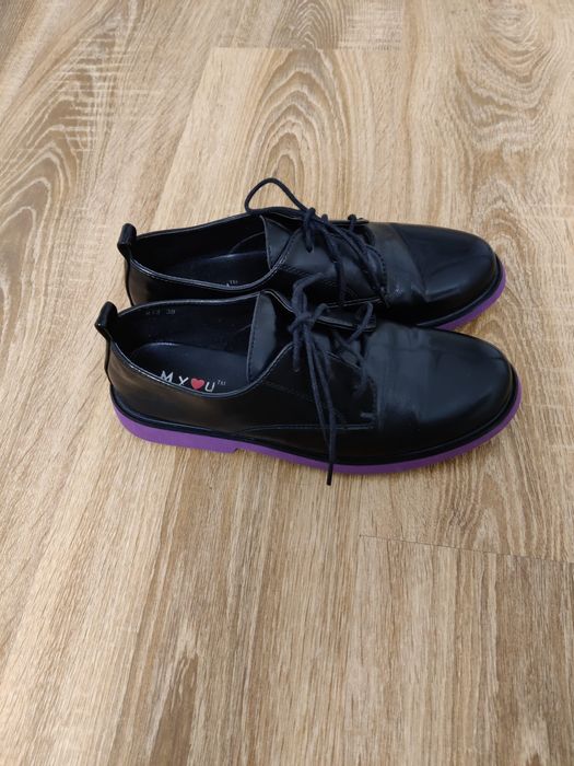 Vând pantofi de damă