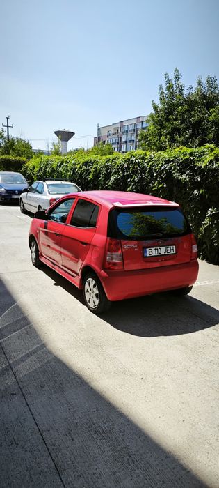Kia Piacnto 2005