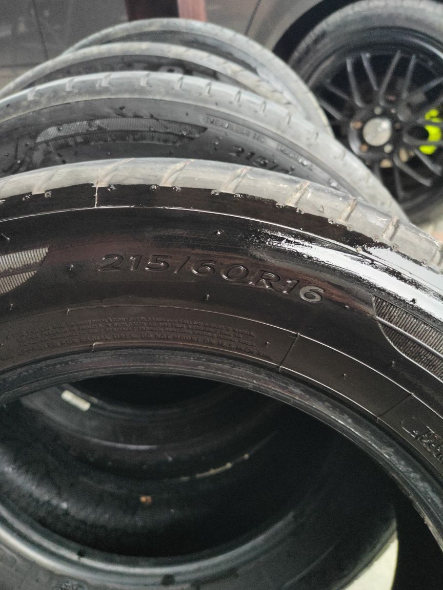 Anvelope vara Dunlop sport response 215 60 16