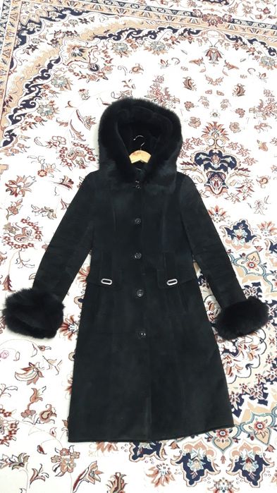 Женская дубленка         .