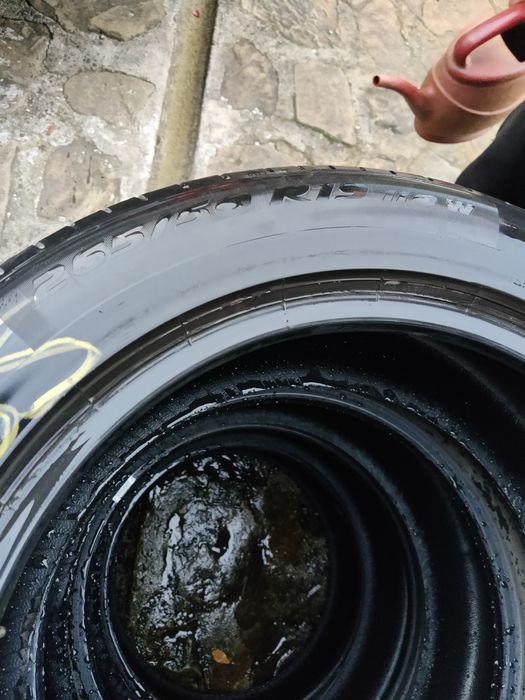 Vând cauciucuri de vara Toaureg 7P