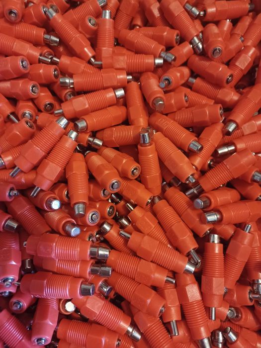 Нипелни поилки за зайци