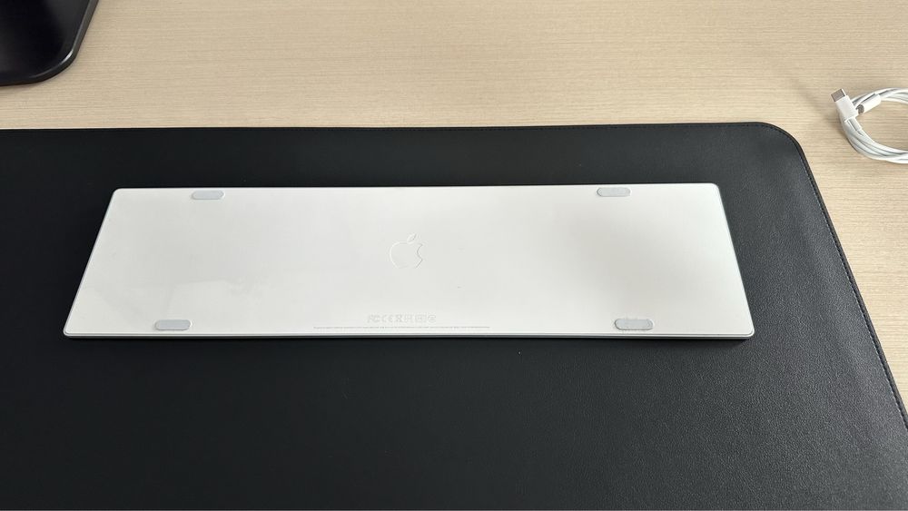 Продам клавиатуру Apple Magic Keyboard