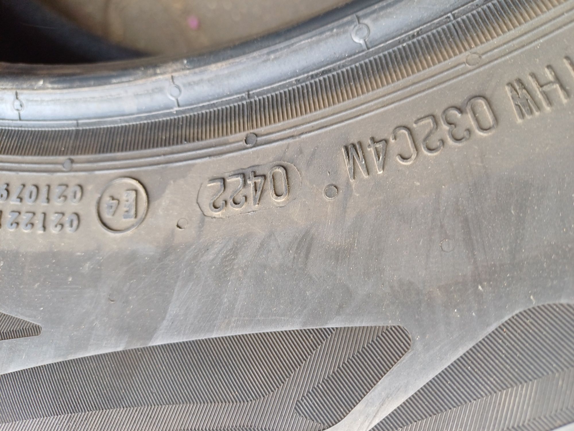 Гуми 235/65/17 Континентал
