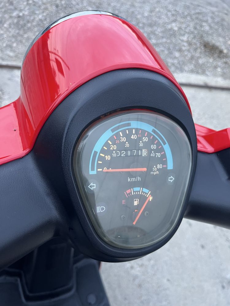 Scuter 49 cc Motowell Germania( Vespa Primavera)service, 2200 km, acte