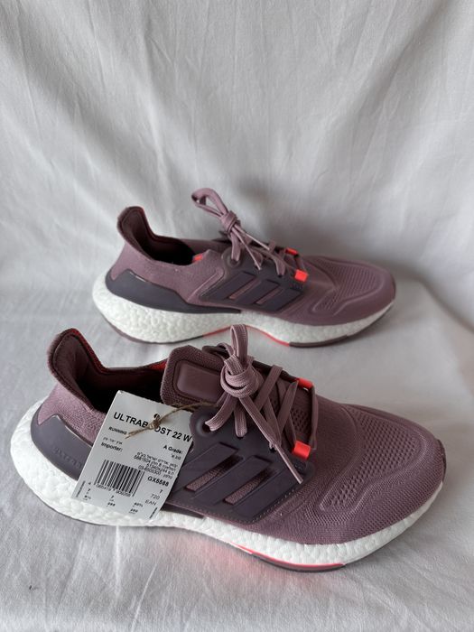 Pantofi alergare,sala,Adidas Ultraboost 22W,marime 40