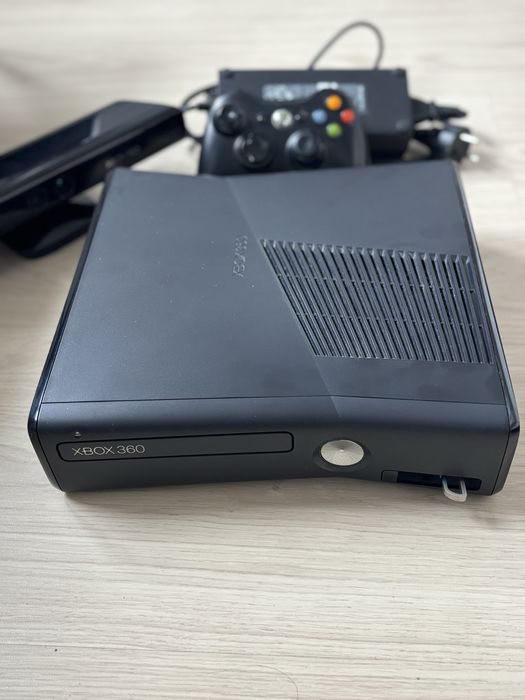 Xbox 360, MODAT, kinect, maneta originala