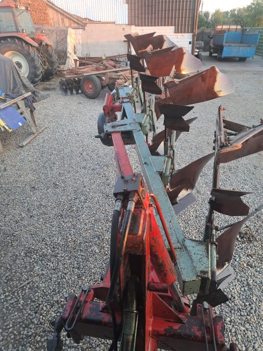 Vând plug reversibil 4 brazde