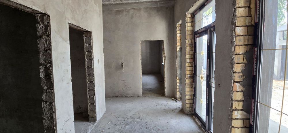 Продаётся дом на 8 марта.115,000$