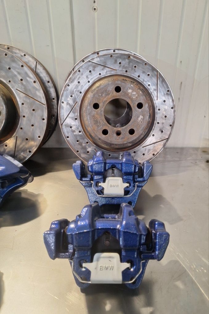 M performance спирачни апарати и дискове комплект Brembo Bmw F30