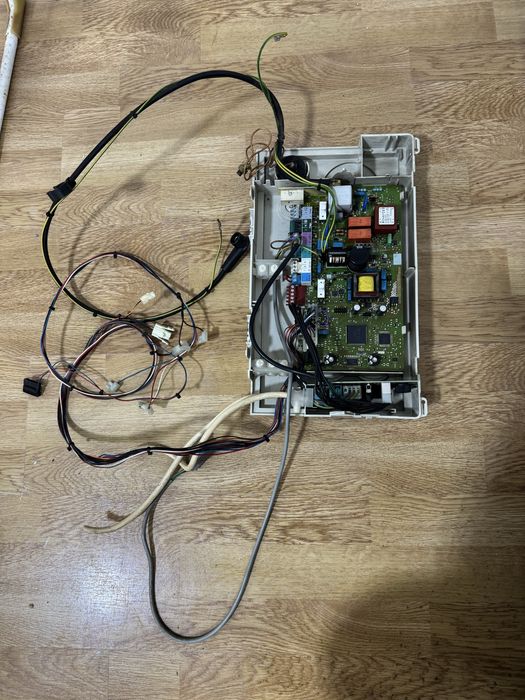 Placa electronica VAILLANT.