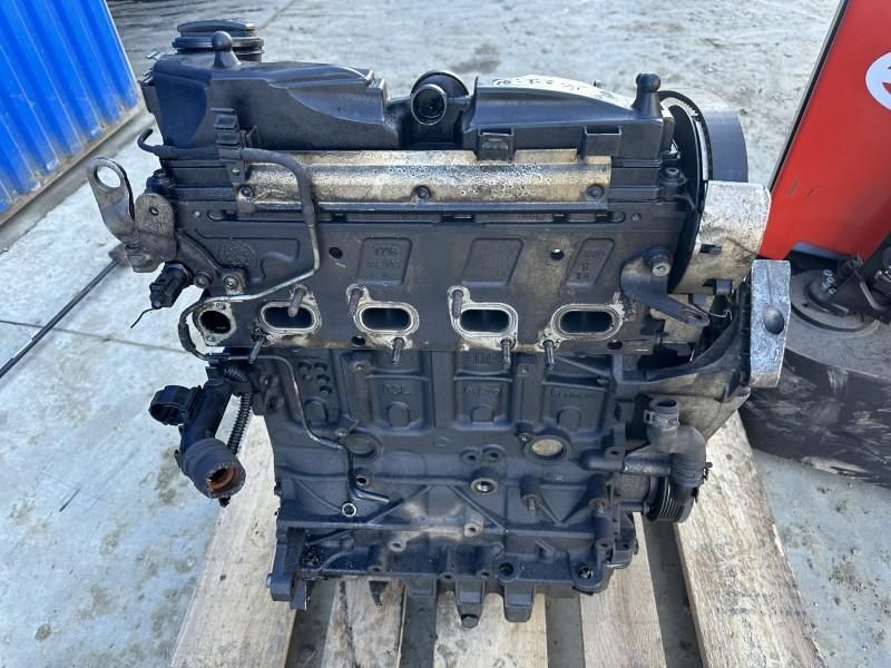 Motor complet fara anexe Volkswagen Passat B6 3C (2005-2010) 1.6 tdi CAYC CAYC
