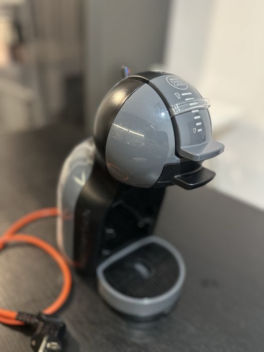 Espressor cafea nescafe dolce gusto capsule