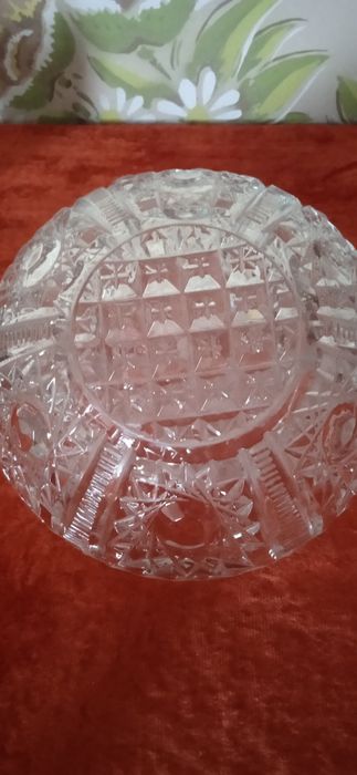 Хрустальные вазы- салатницы.стеклянные разетки и конфетница с ручкой