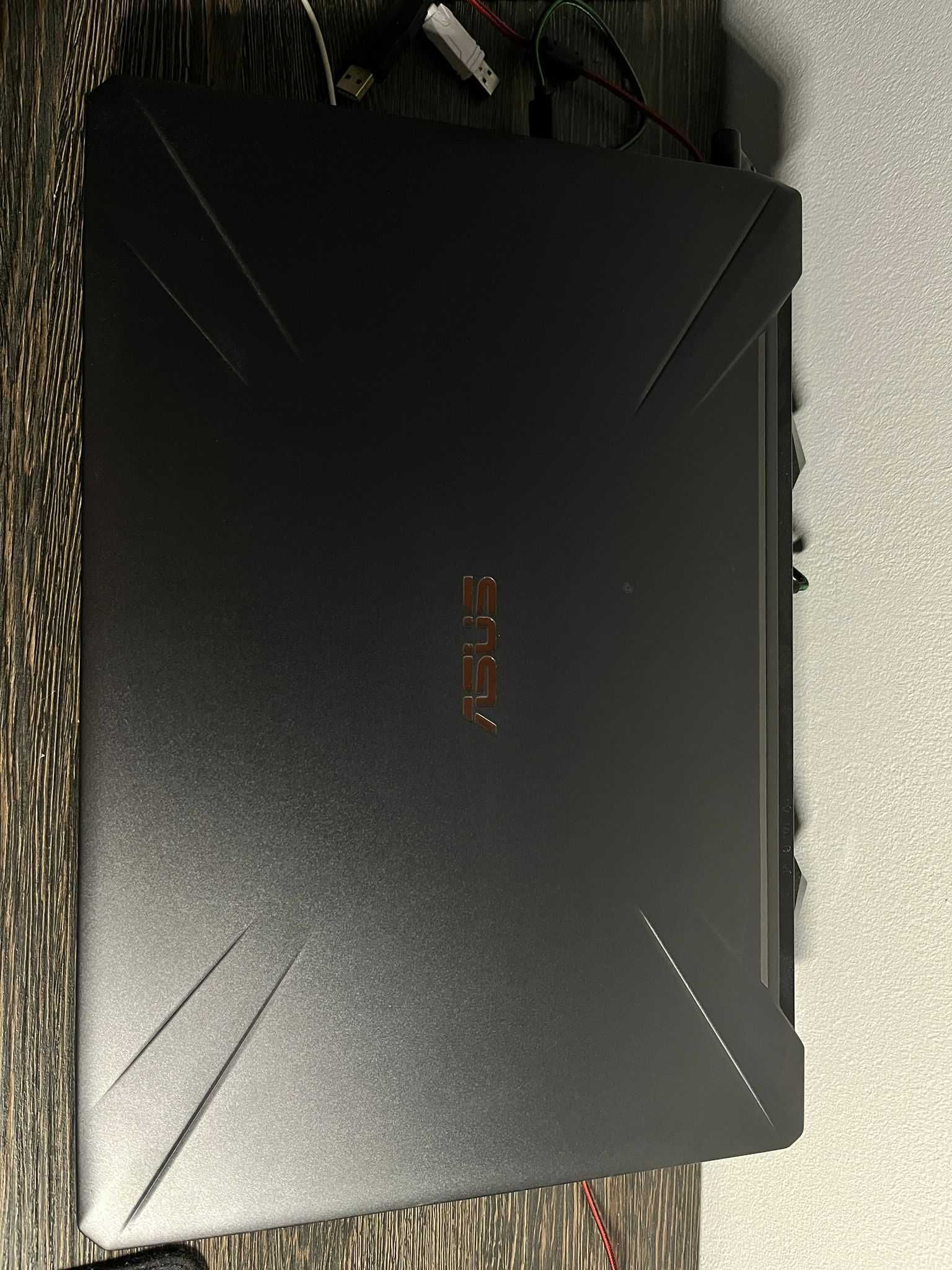 Laptop Gaming ASUS TUF FX505DU, Ryzen 7, 16GB RAM, GTX 1660 Ti, 1TB