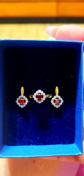 Продам серебряные украшения в позолоте