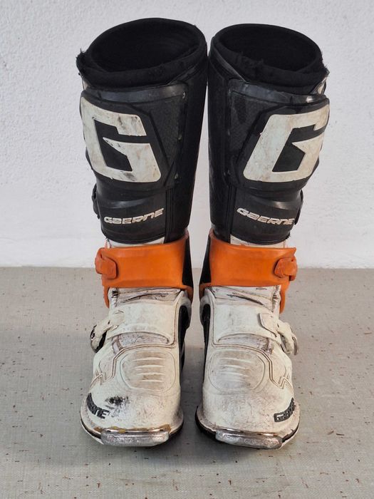 Ботуши за Enduro Gaerne SG12 номер 44.5 здрави със забележки