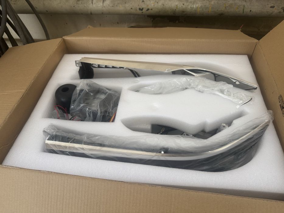 Фара Тойота Прадо