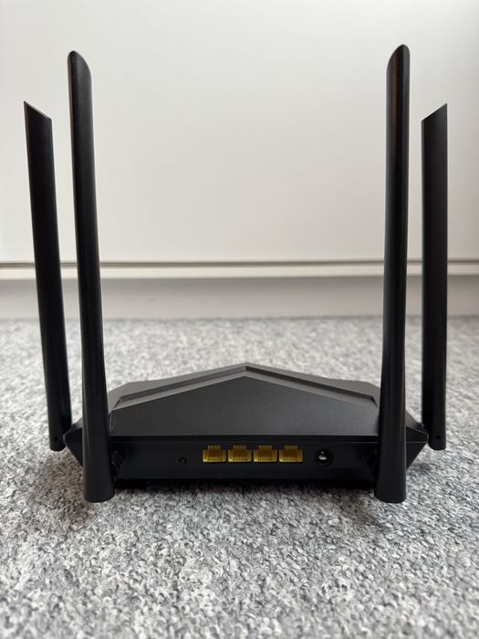 Router Wireless Tenda AC10 DualBand 2.4/5GHz 4 porturi Gigabit