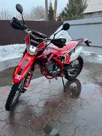 Эндуро мотоцикл Ktm 300 Honda crf Suzuki drd