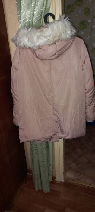 Продам женскую зимнюю куртку