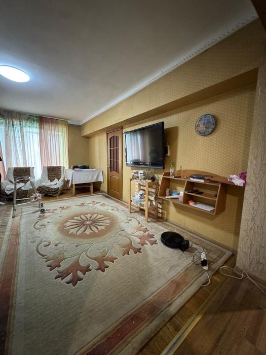 Продам 4-х комнатную квартиру в Алматы