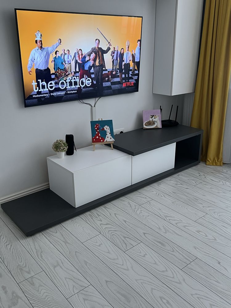 Vand comoda de TV