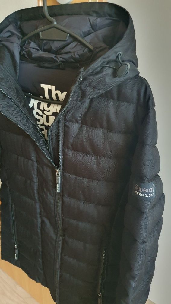 Superdry р.S, черно яке.