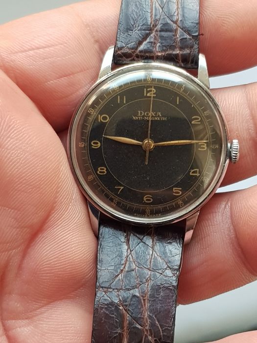 Vînd ceas elvețian Doxa