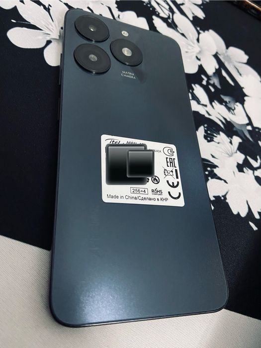 Продам Смартфон Itel a70 256гб в рабочем состоянии!