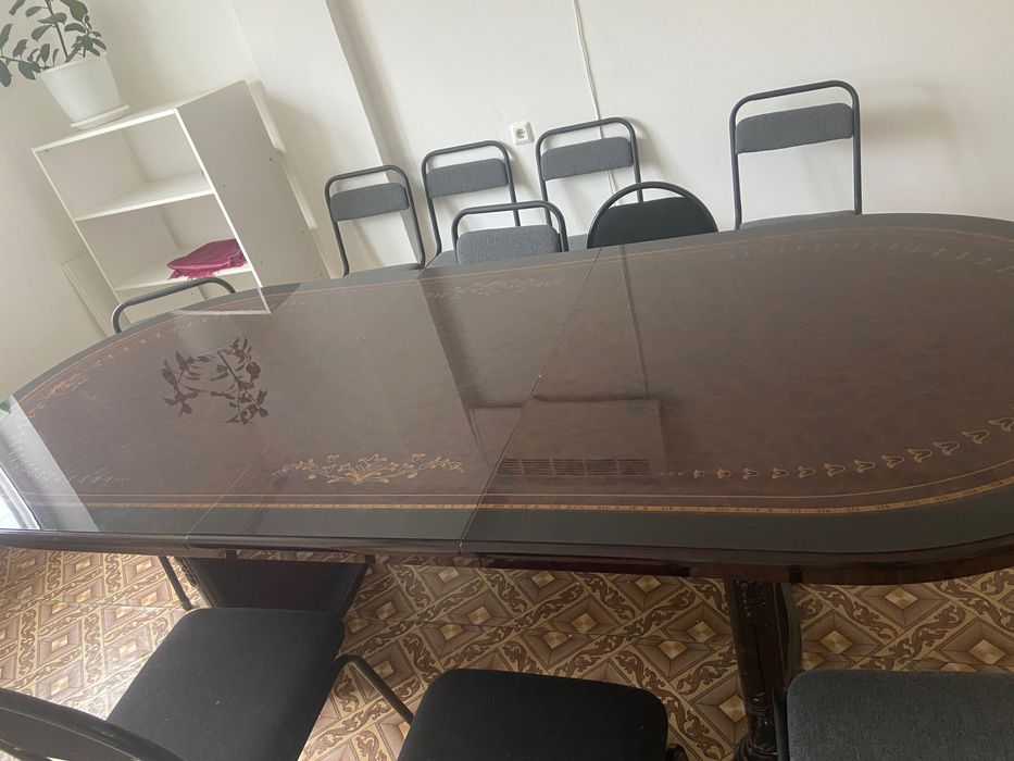 Стол малайзийский