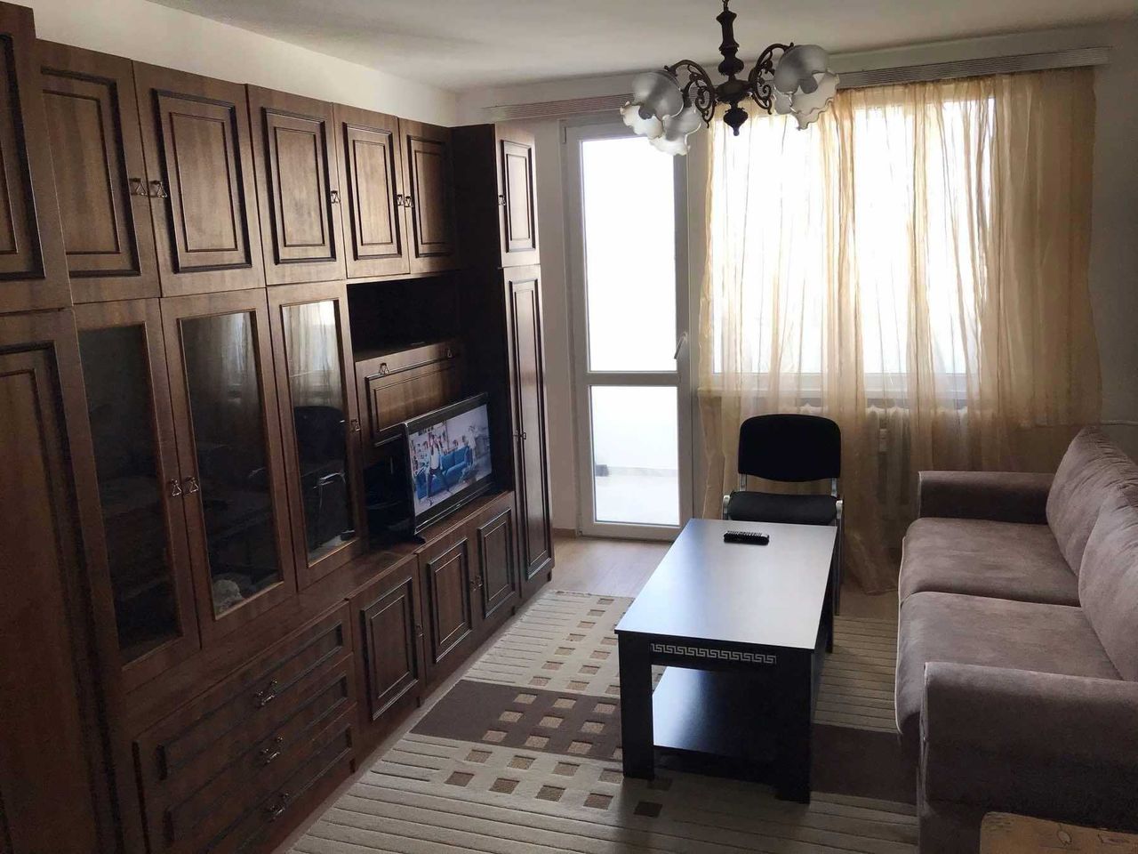 Дава се под наем Двустаен апартамент в София, Младост 3 - 73 кв.м за 509.49 € - Снимка #2