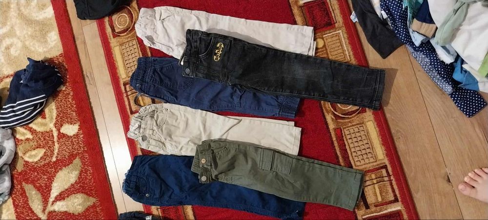 Lot pantaloni copii .98 - 104