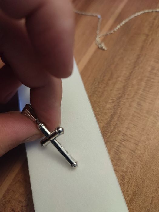 Blackfriday-Cruce din aur alb 14K,1.03 grame – vintage, cu urme de uzu