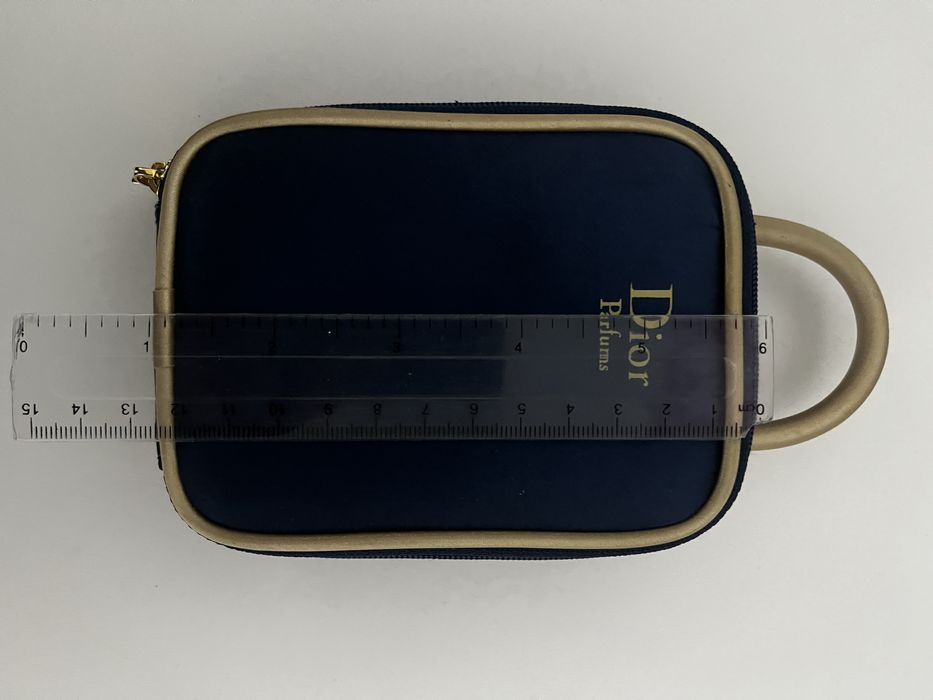 Vând gentuță parfum DIOR