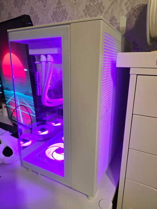 PC Workstation/Gaming Complet - Ryzen 9950x, RTX 5080, Racire Arctic