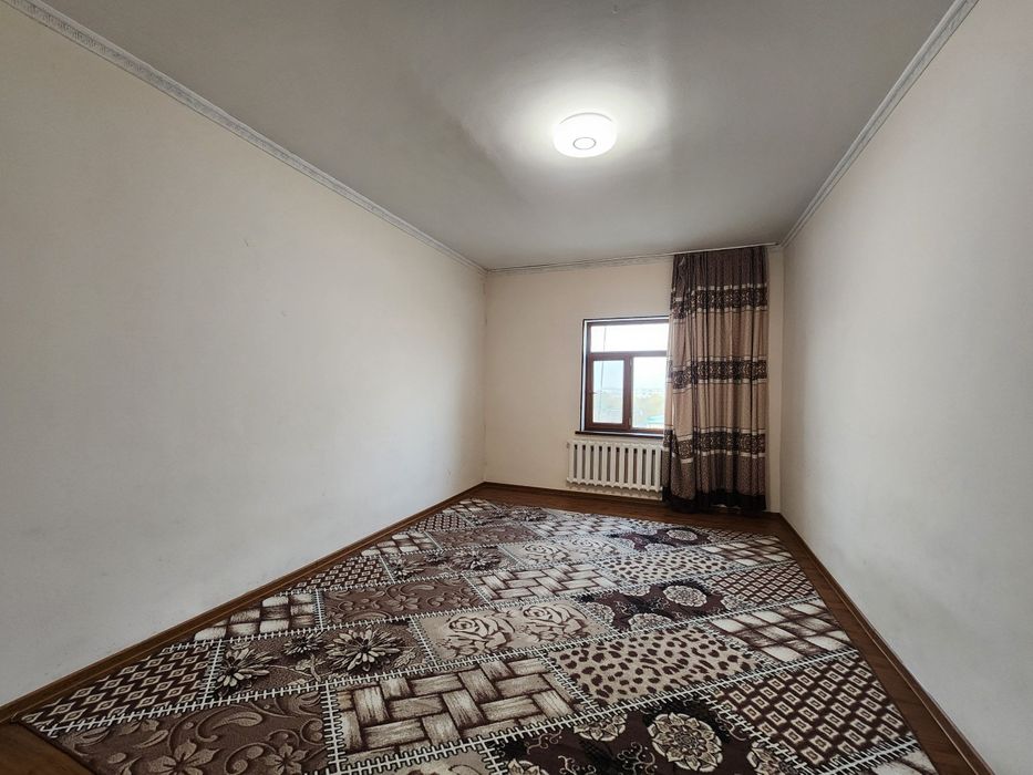 1 xonali kvartira sotiladi