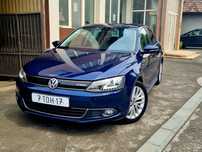 VW Jetta Hybrid full options 170CP Piele