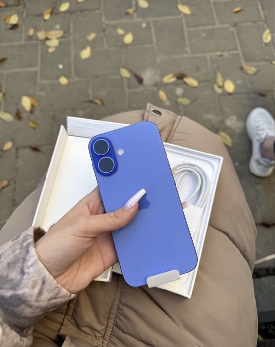 Iphone 16 (rasp doar la telefon)