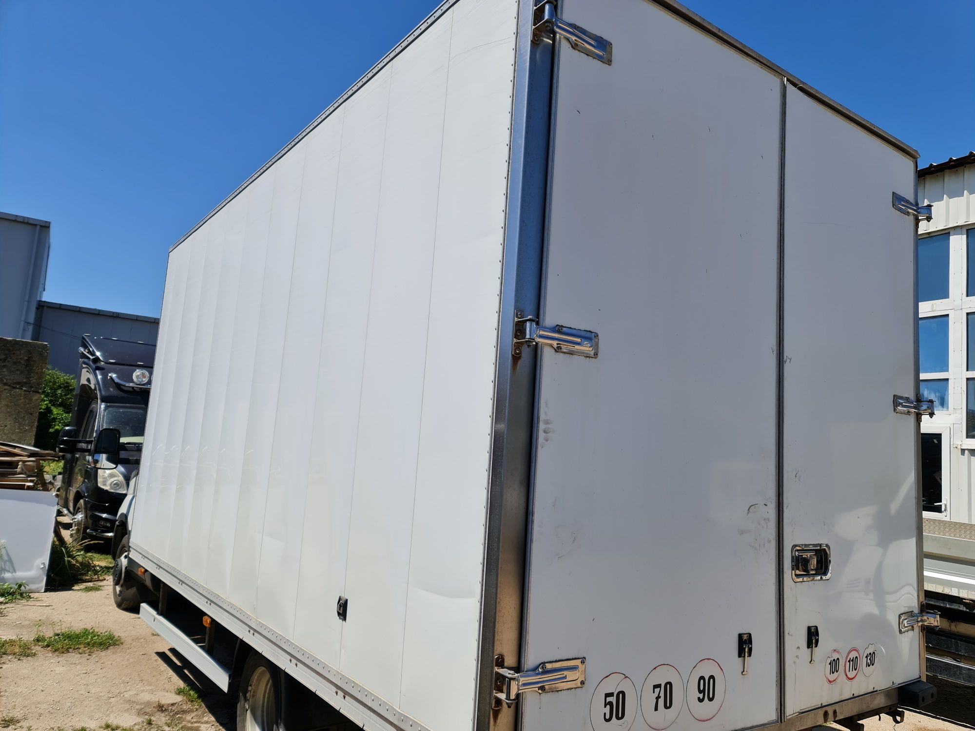 Cub depozitare 520m pe 235 lățime iveco Mercedes Renault Opel Man