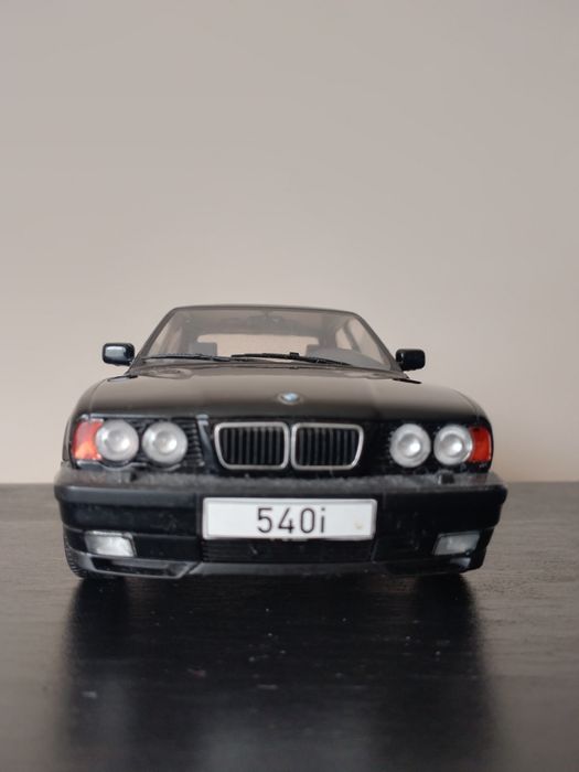 Макетна количка BMW E34 . Модел 540.