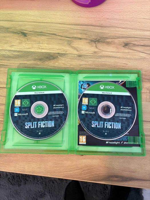 Joc Split Fiction XBOX