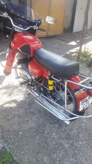 De vânzare Motocicleta CZ SPORT 250 cc. Preț 1100€ negociabil.
