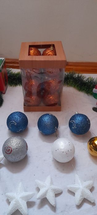 Разнообразна Коледна украса !