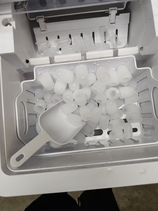 Ледогенератор -машина за Лед Silver Crest