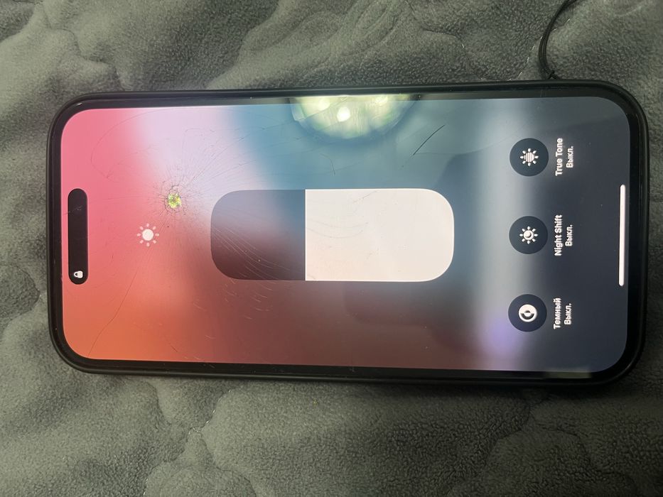Iphone 15plus экраны трещина задный камера истемид